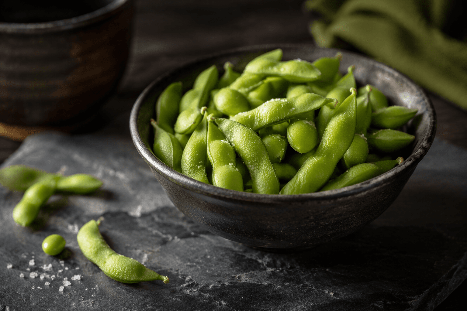 Is edamame keto friendly? A high-protein snack in moderation