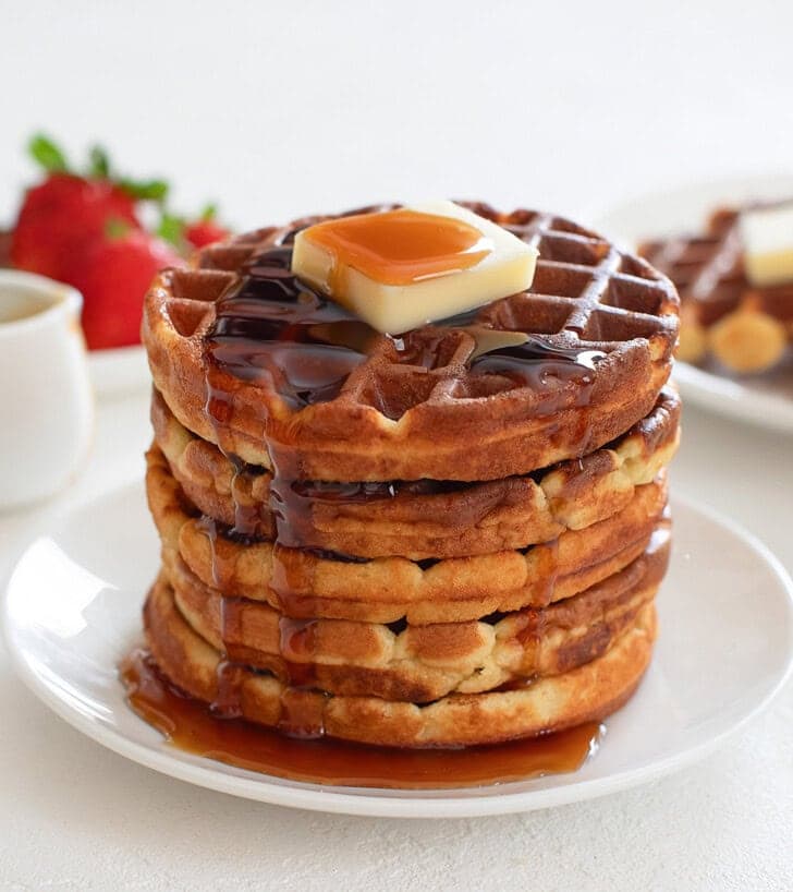 4-ingredient keto waffles promise a fast, dairy-free breakfast