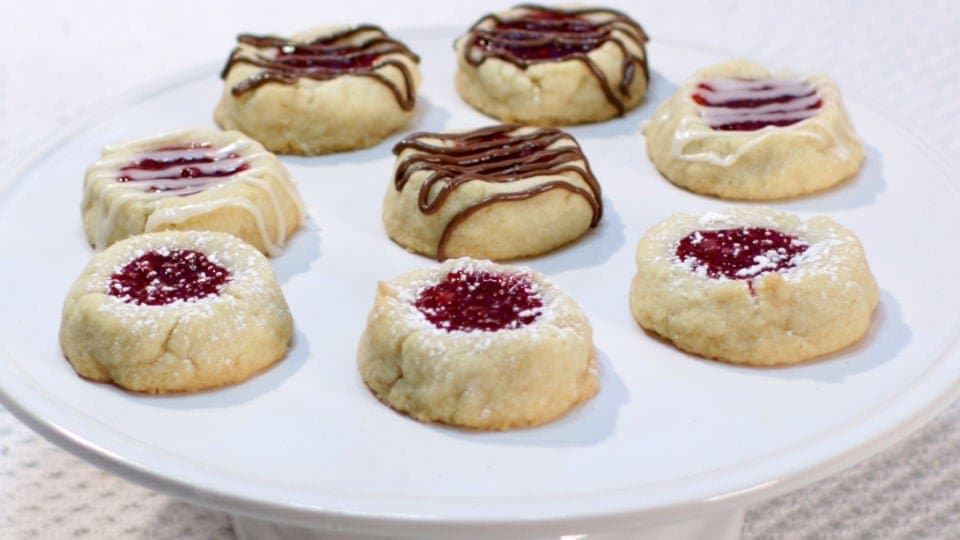 Easy keto shortbread cookies promise classic texture with few ingredients